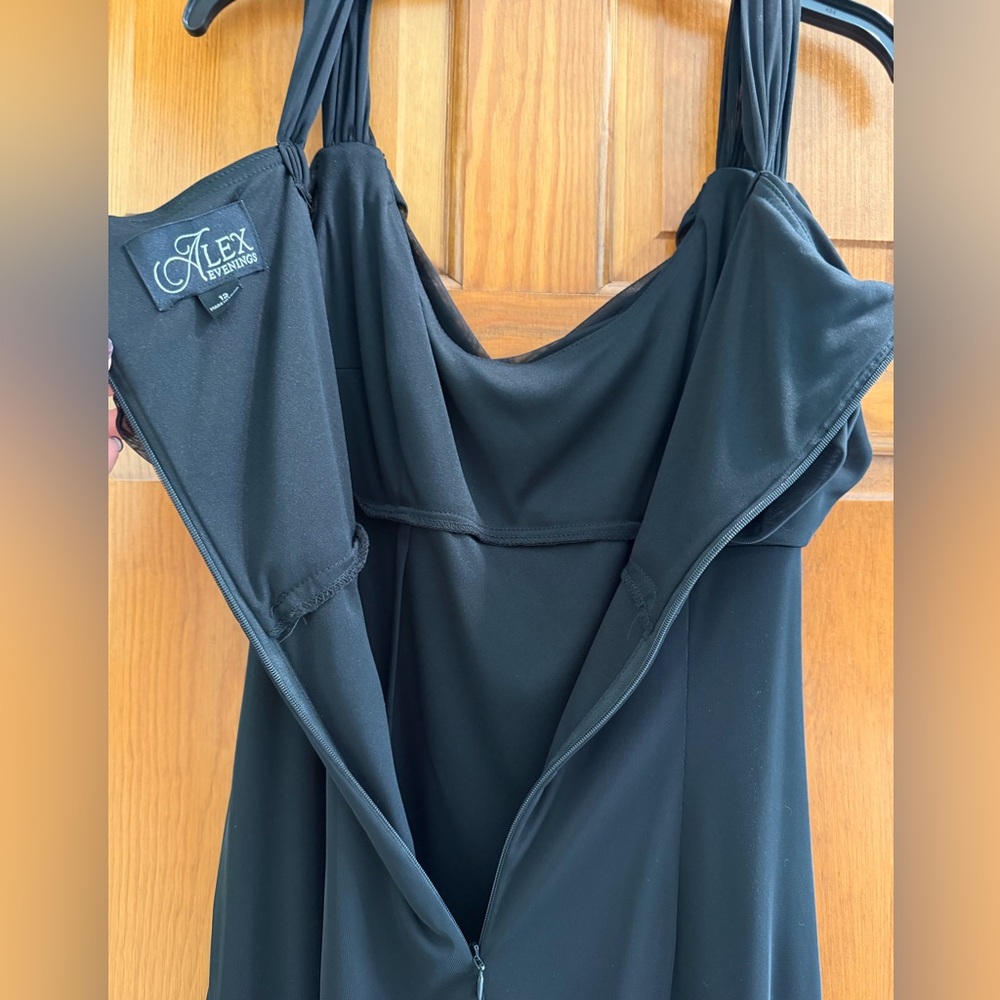 Alex Evenings- Black cold shoulder dress- ladies size 12 - Picture 10 of 13